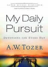 My Daily Pursuit: Devotions for Every Day (Paperback)