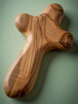 Cross-Olive Wood-Small Holding (3.5