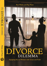 Divorce Dilemma : Equipping You To Minister With Grace And Truth (Paperback)