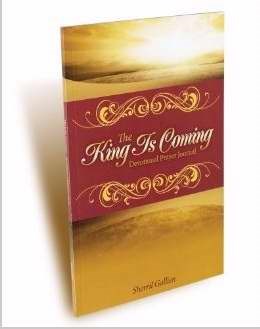 King Is Coming-31 Day Devotional Prayer Journal